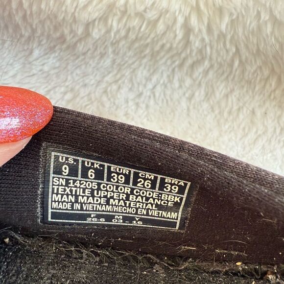 Skechers Black Flats Classic Slip-On - Picture 3 of 4